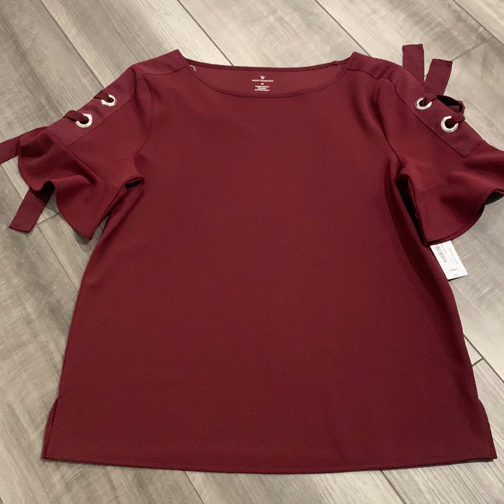 NWT detailed blouse